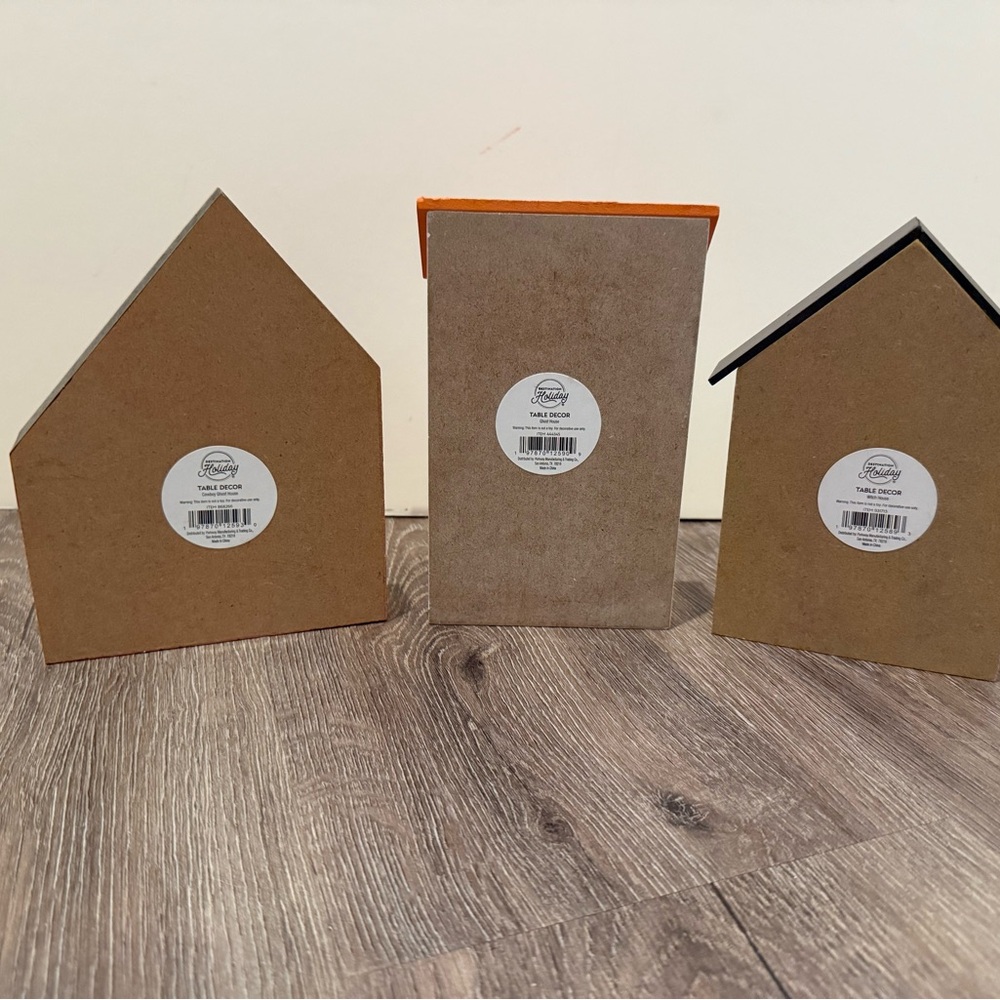 🍁 Cute HEB Wooden Halloween Haunted House Party Decorations- Set of 3- NWT - Picture 3 of 5